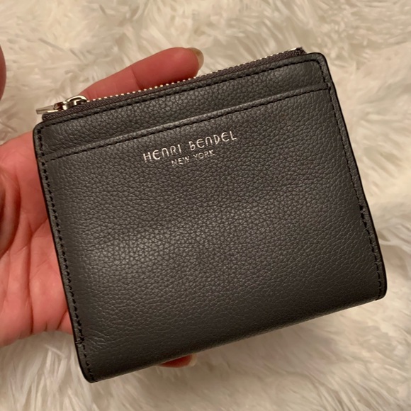 Henri Bendel Compact Wallet - Picture 3 of 6